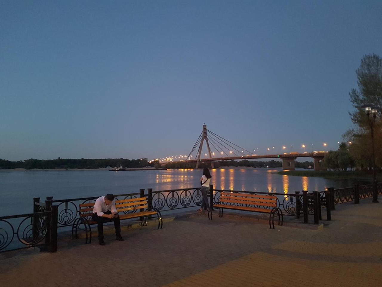 Dream Town Apartment Kiev Esterno foto